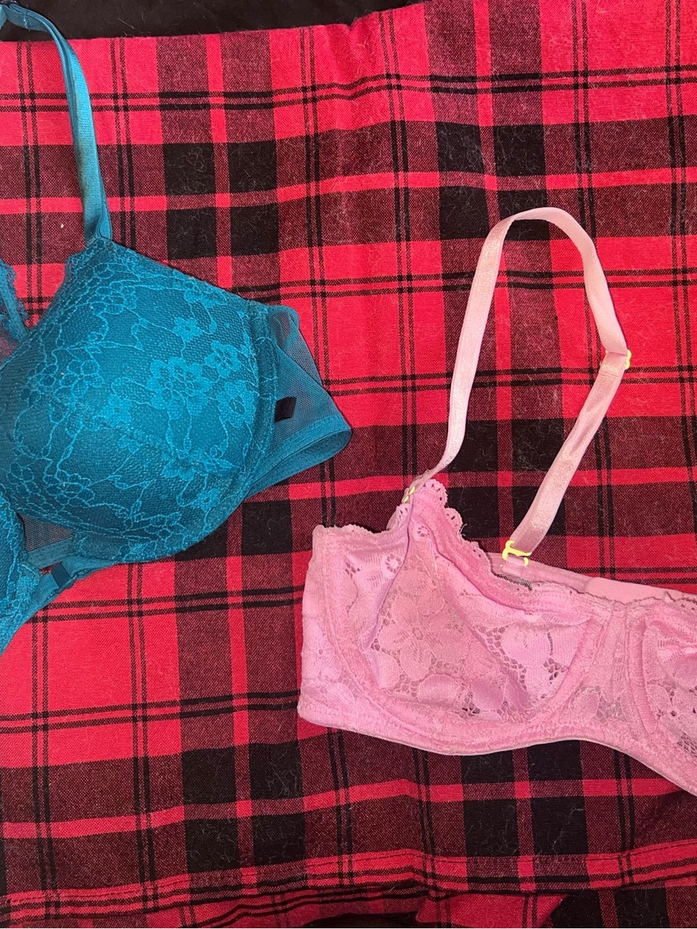Victorias Secret Lacey Bra Lot